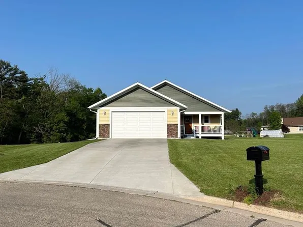 410 Glen Becker Court, Wisconsin Dells, WI 53965