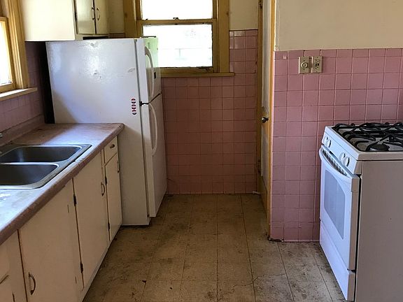 5th image of 814 N Jackson St