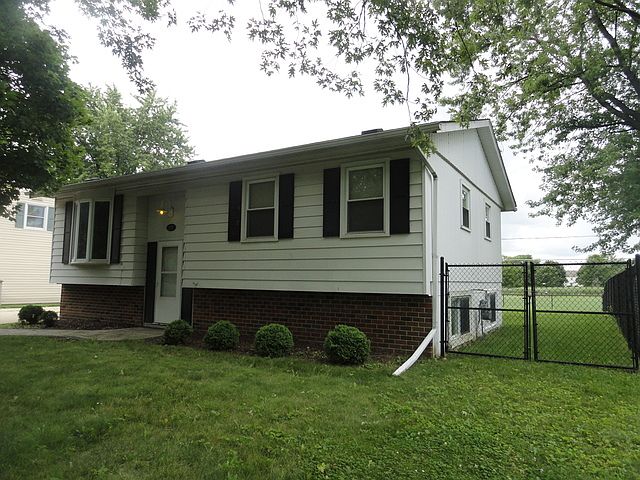 1st image of 129 Cedarwood Ave