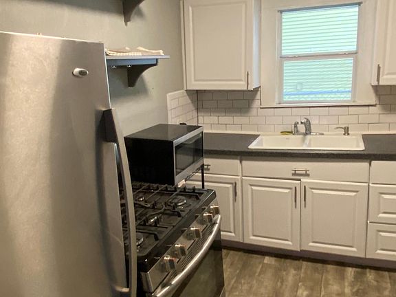 5th image of 217 Lotus St #1