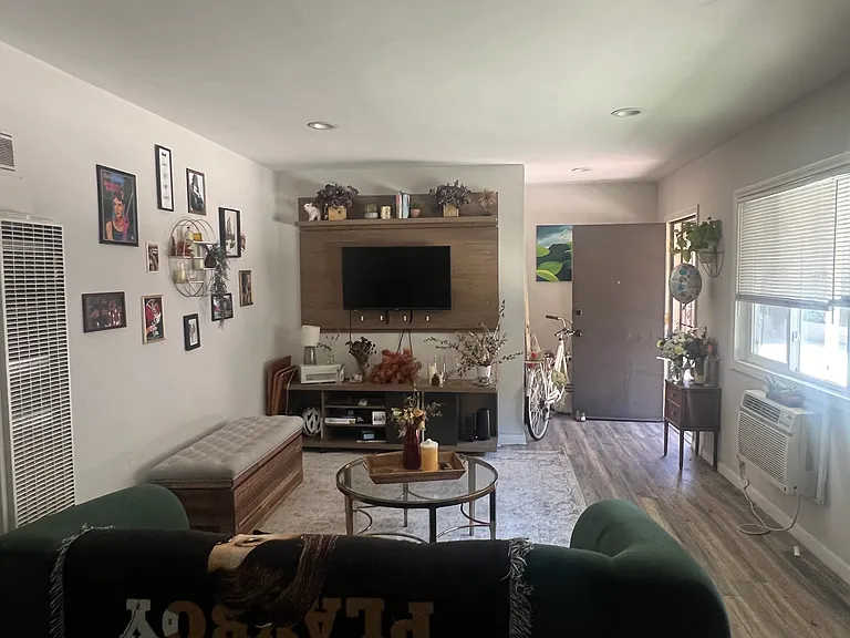4610 Kester Ave #1 — Photo 5
