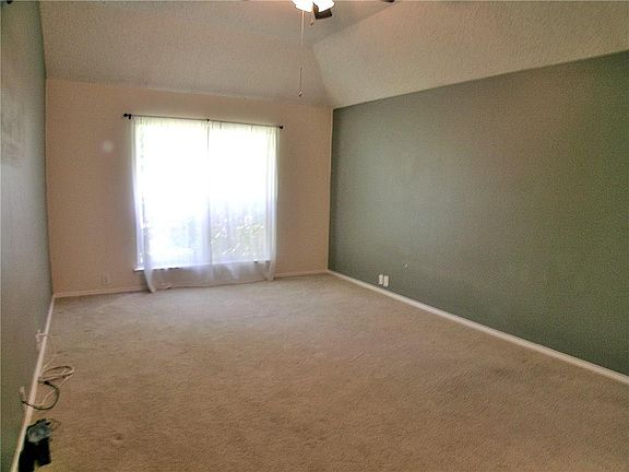 5th image of 803 Cain St