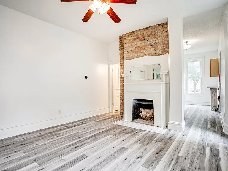 2713 Fremont Ave S #3 — Photo 3