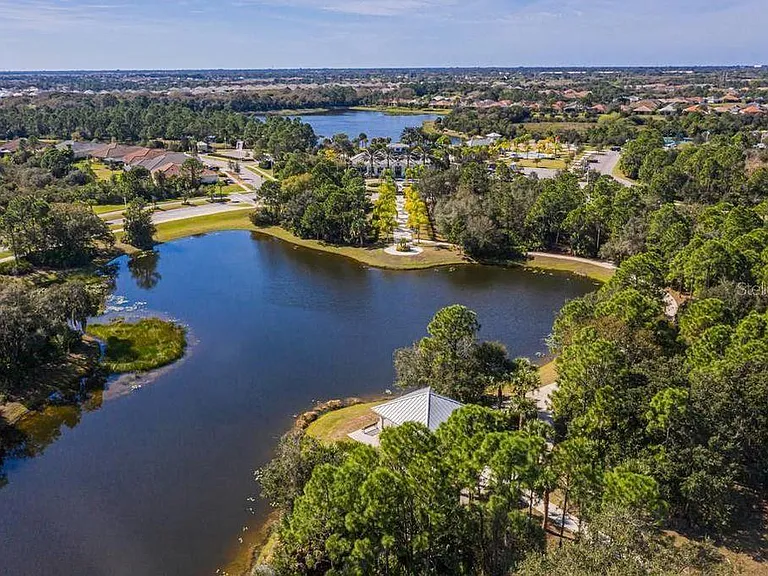 12512 Shimmering Oak Cir — Photo 4