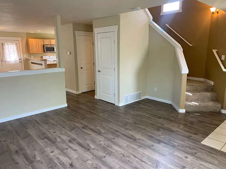 1826 Bluestone Dr — Photo 13