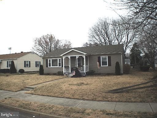 1st image of 520 Fairview Ave