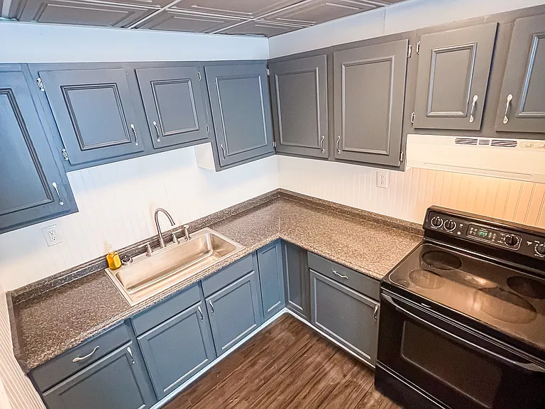1722 Ekin Ave — Photo 8