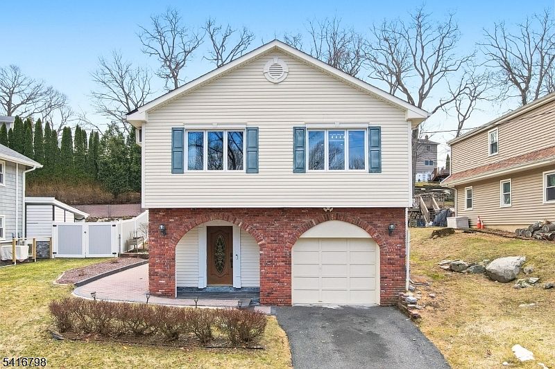 1st image of 654 Succasunna Rd