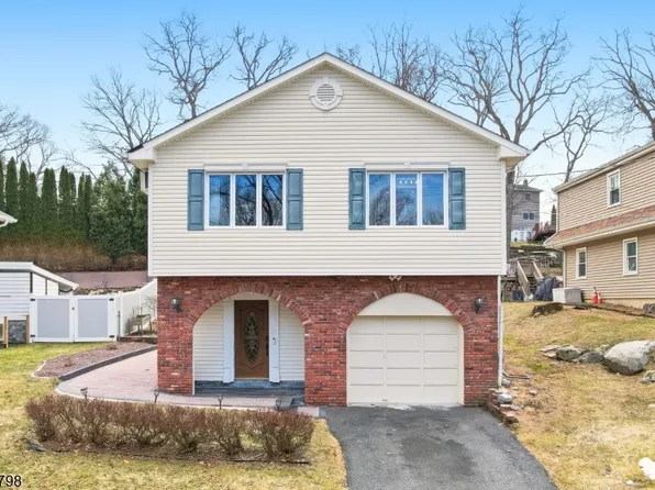 654 Succasunna Rd, Mount Arlington Boro, NJ 07850