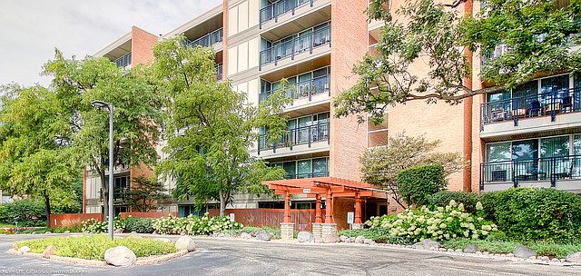 1st image of 5950 Oakwood Dr APT 6K