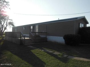 215 Tanner St, Louisville, IL 62858