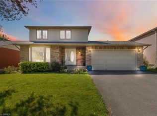 25 Winter Way, Brantford, ON N3T 6G3