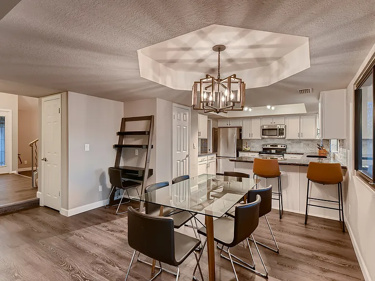 435 E Barbara Dr — Photo 8