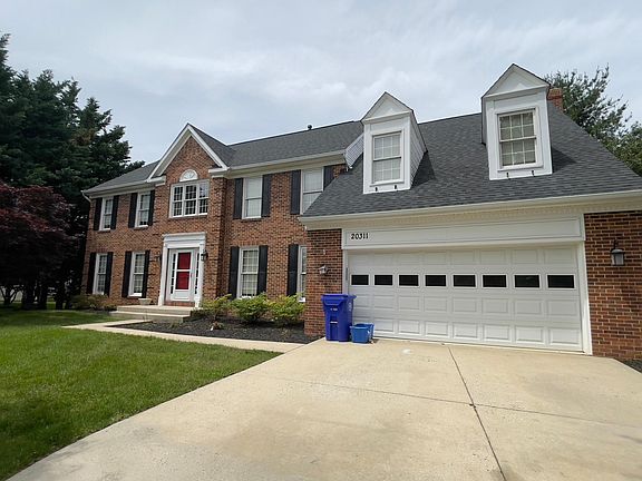 For Rent: $3800
5 Beds, 4.5 Baths, 3,238 sqft (on 0.32 acres)