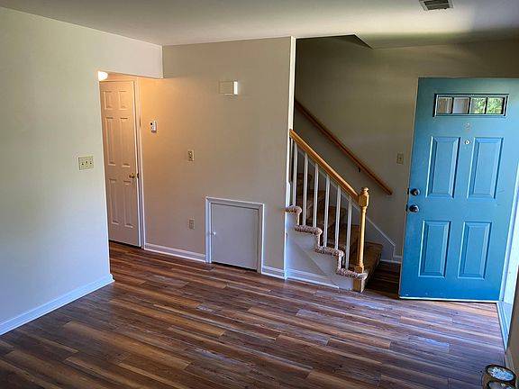 4th image of 171 Farrell Ln