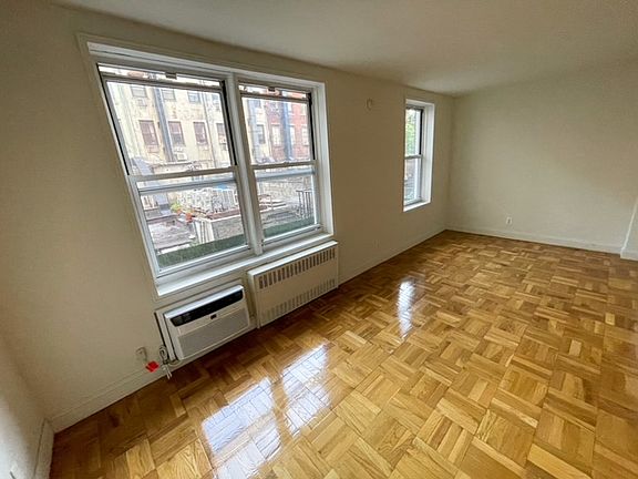 4th image of 310 W 47th St APT 2A