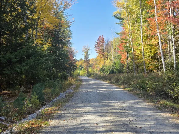 11 Richards Way, Norway, ME 04268