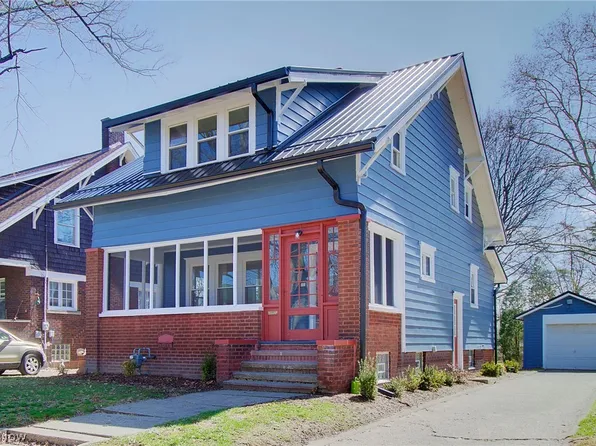 225 Shadyside Ct, Alliance, OH 44601