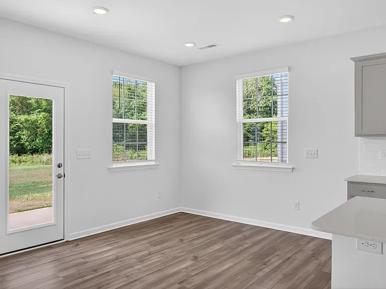 5266 Amaryllis Way — Photo 16