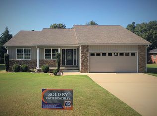 1003 Sherwood Dr, Union City, TN 38261