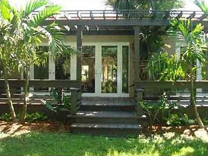 3rd image of 7758 Noremac Ave
