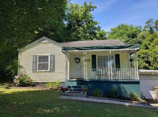 2819 Maxwell St, Knoxville, TN 37917