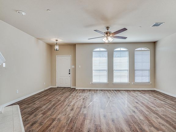 4th image of 4253 Indian Run Dr