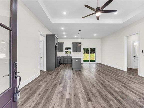 5th image of 458 Sherwood Dr