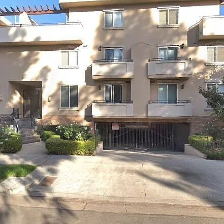 4732 Radford Ave #9 — Photo 8