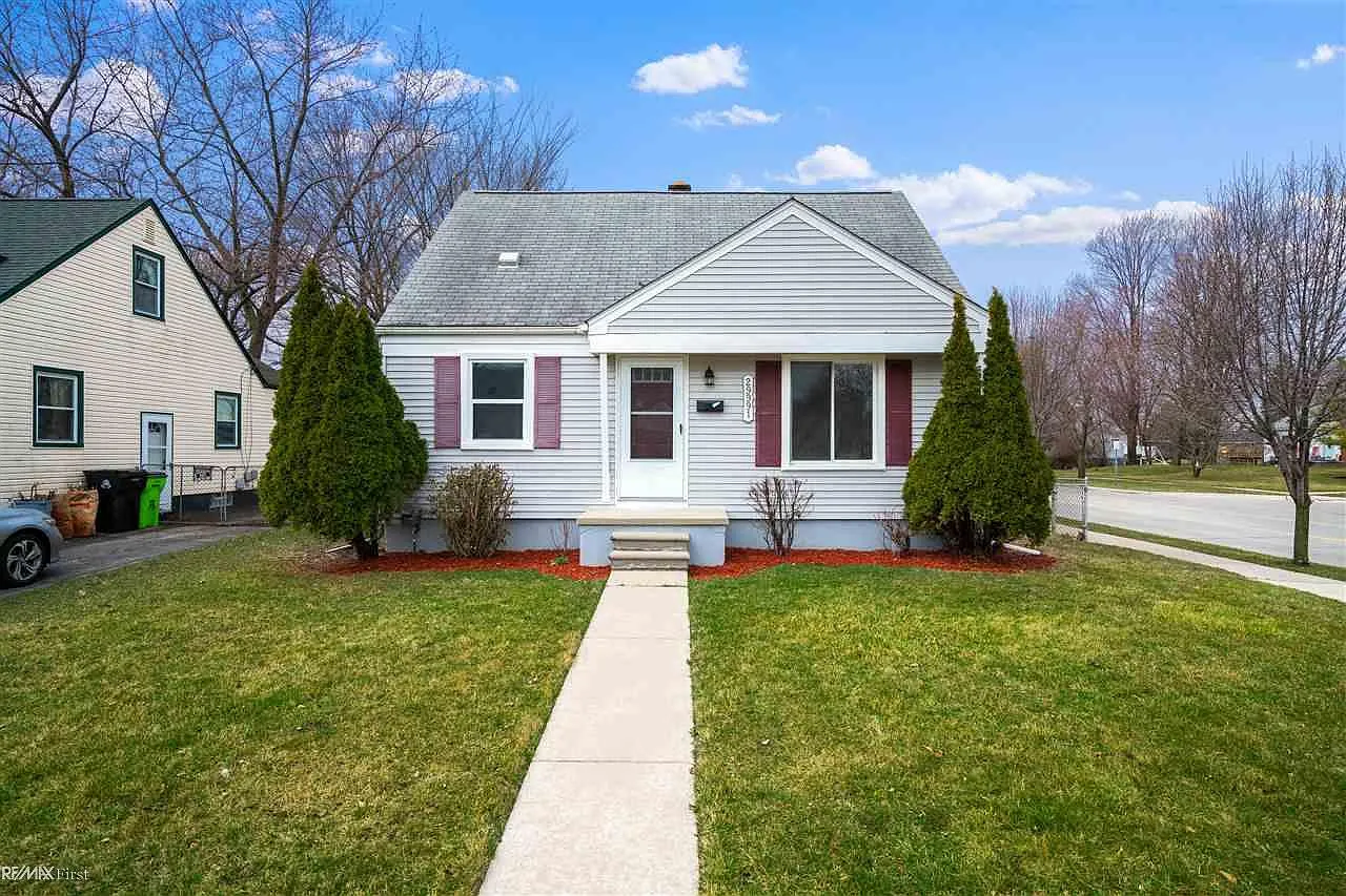 29991 Quinkert St photo 1