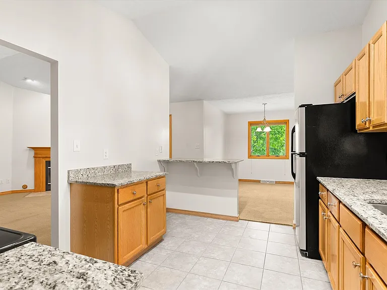 2427 Reynolds Manor Dr #0 — Photo 12