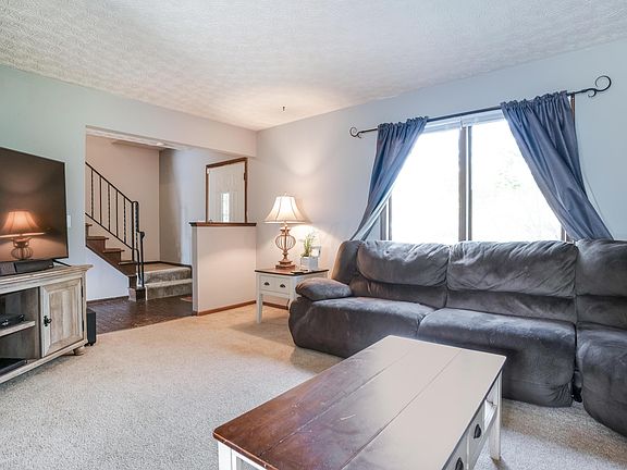 4th image of 2055 Hughey Dr