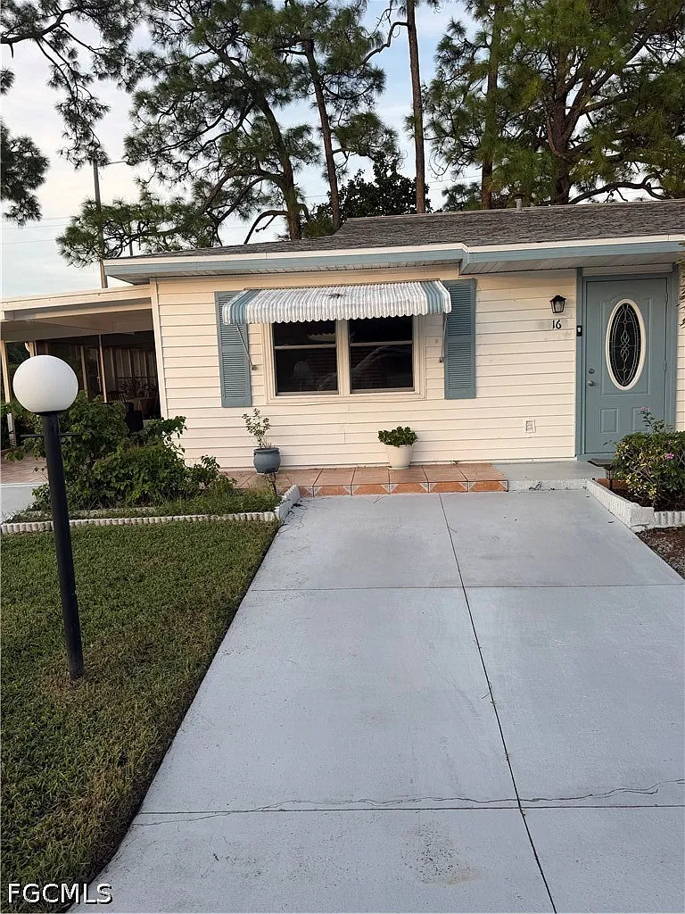2 bed, 2.0 bath, 854 sqft, $1,400 — Photo 2
