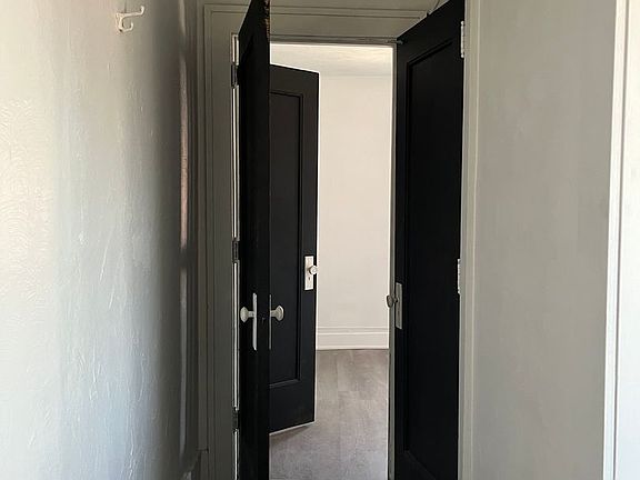 4th image of 1621 9th St #1617-09