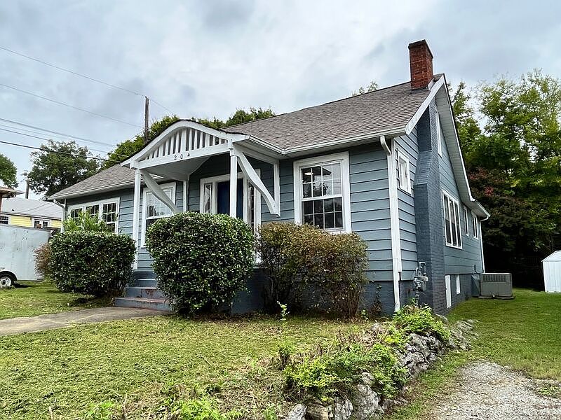 1st image of 204 N Hawthorne St