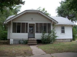 601 E Avenue D, Hutchinson, KS 67501