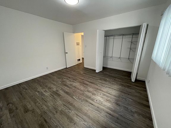 3rd image of 1626 N Hobart Blvd APT 3