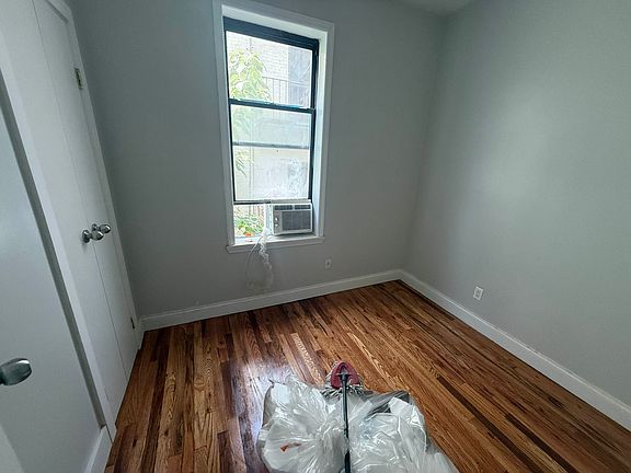 5th image of 574 W 161st St APT 5D