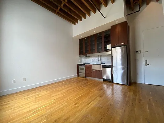 Rented by Bold New York | media 16