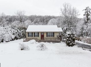 1145 Pennsy Rd, Pequea, PA 17565