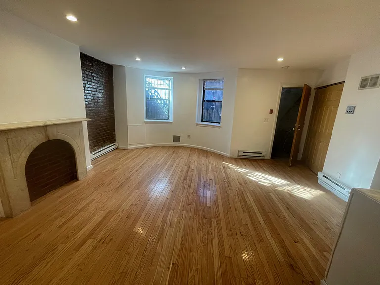 88 E Brookline St #B — Photo 3
