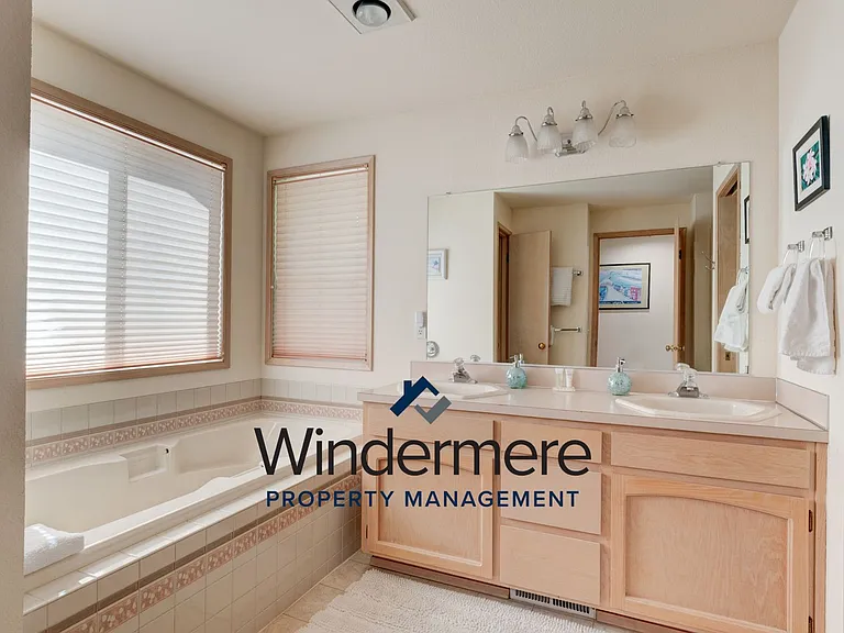 508 Grandview Dr — Photo 20