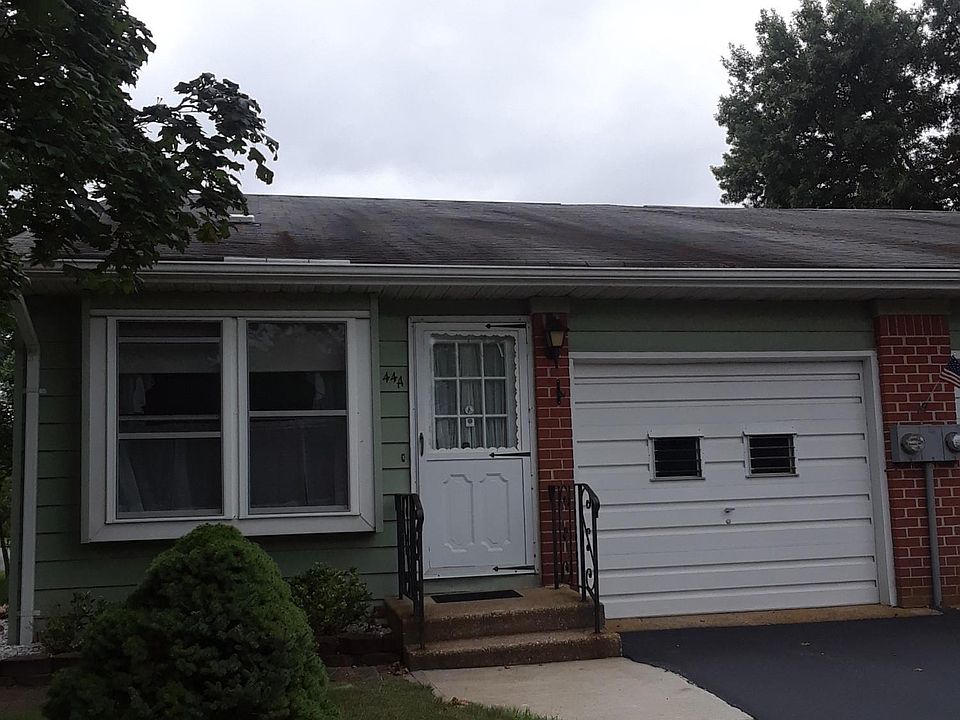 1st image of 44 Yorktowne Parkway #A