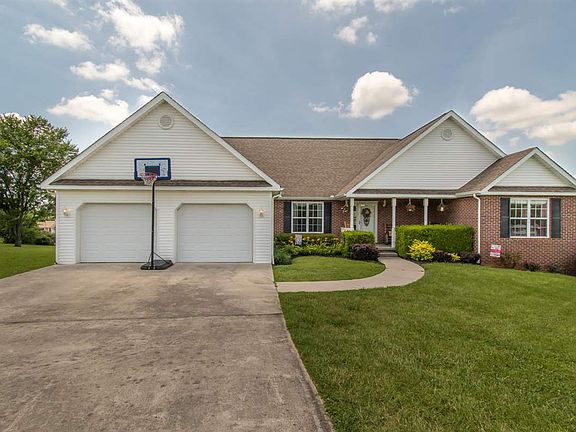 2nd image of 3131 Blueberry Dr