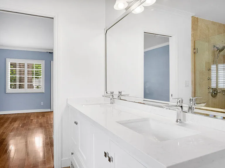 2545 Sycamore Dr — Photo 24