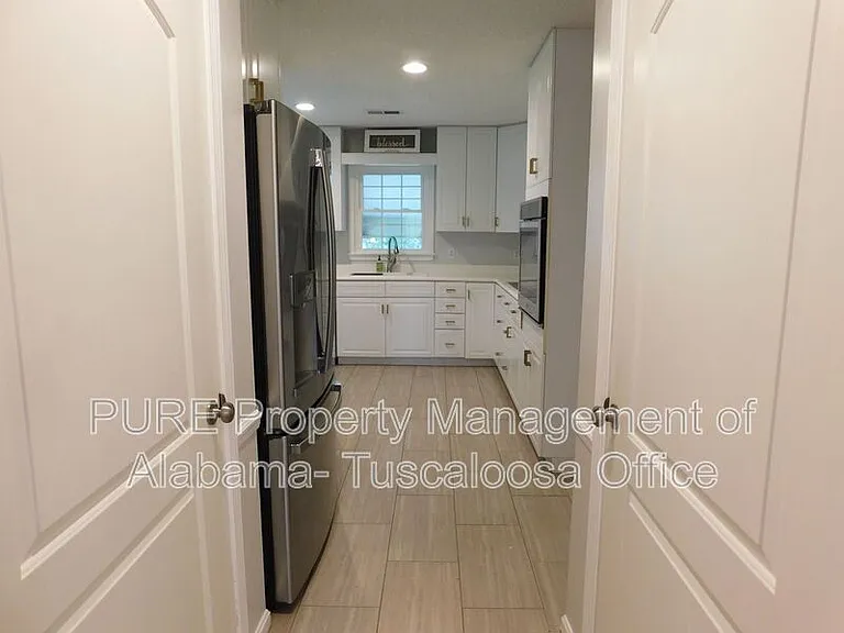 1213 Heritage Ln — Photo 10