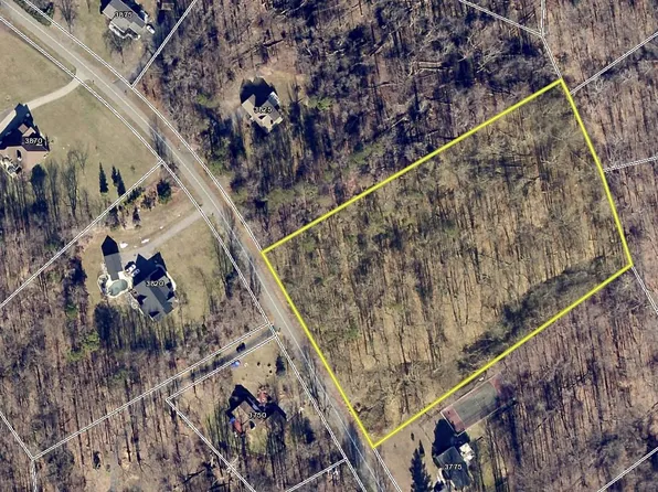 3795 Bristol Dr, Chesapeake Beach, MD 20732