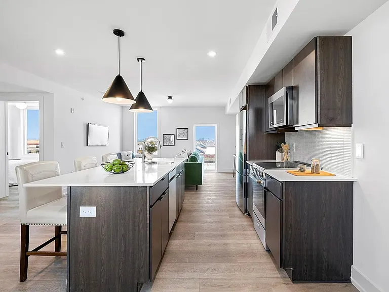 Brand New Luxury West Philly Apartments — Photo 15