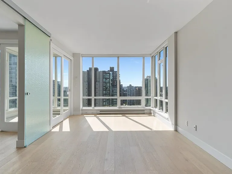 535 Smithe St #2404 — Photo 9