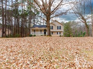 433 Peach Crossing Dr, Dallas, GA 30132